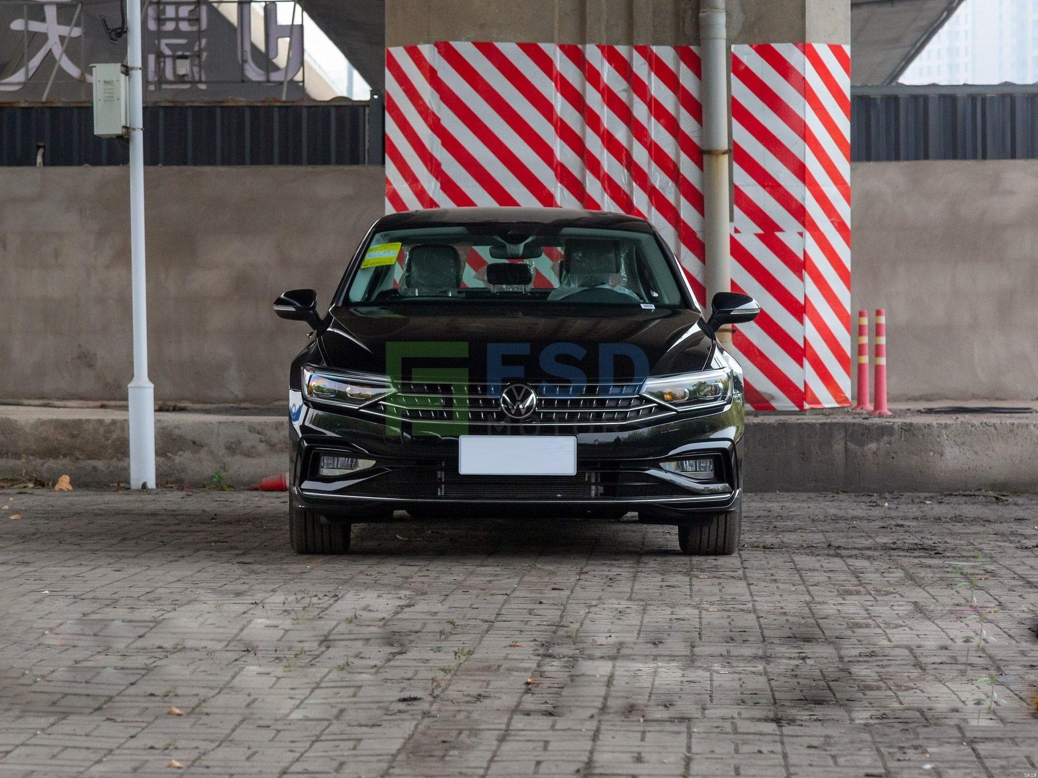 2025 Volkswagen Magotan premium midsize sedan featuring German engineering, turbocharged performance, elegant exterior styling, spacious luxury interior, advanced infotainment technology, and refined comfort for executive driving.